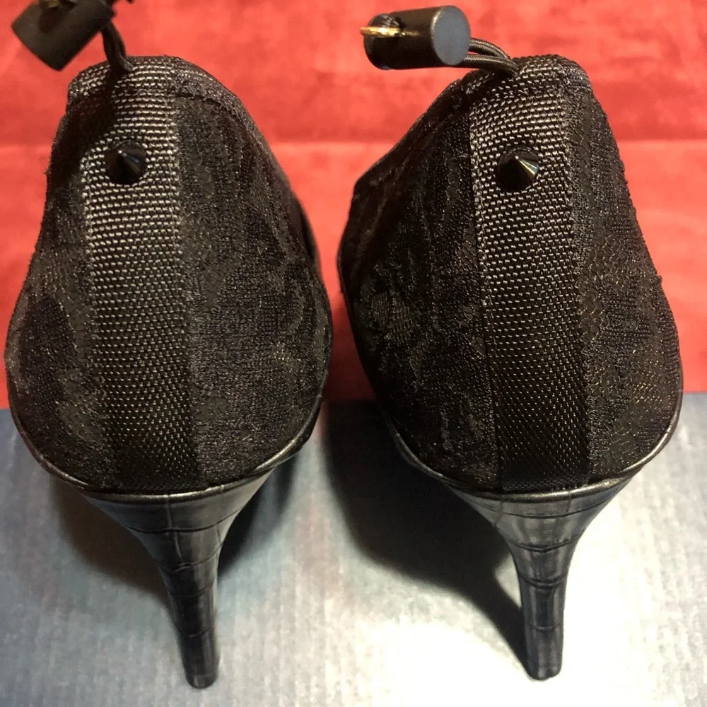 Cole Haan Alligator Women’s Lace Trim Embellishment Pumps Size 8 NWT